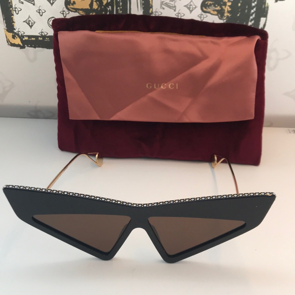 Authentic New Gucci GG0430S 002 Sunglasses – Black Cat-Eye with Brown Lenses